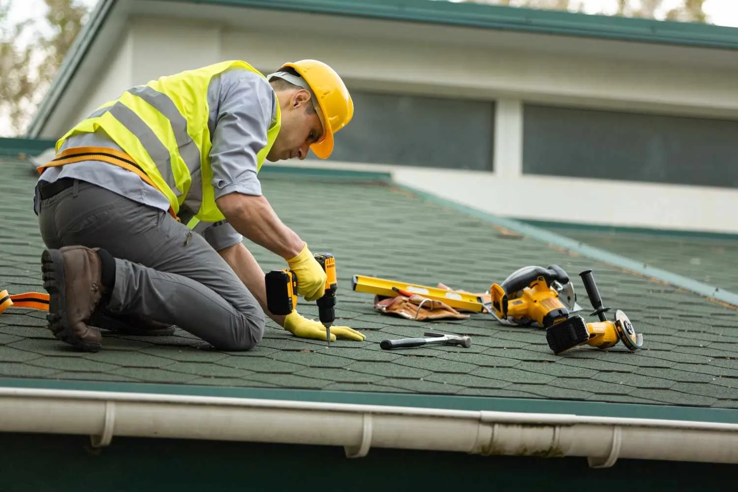 Roof in steady working light